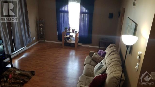 1016 Tanguay Court, Ottawa, Ontario  K2L 3X5 - Photo 5 - 1349274