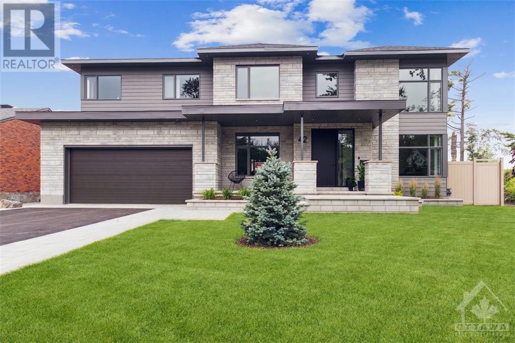 42 PARKLAND CRESCENT, ottawa, Ontario