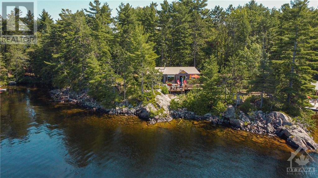 890 MAZINAW LAKE, cloyne, Ontario