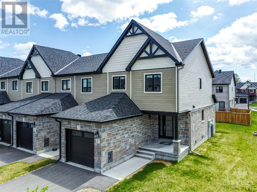 145 DARQUISE STREET, rockland, Ontario
