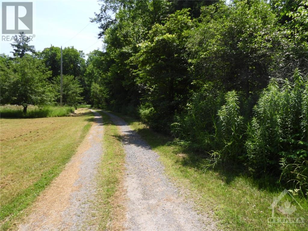 112 MITCHELL LANE, arnprior, Ontario