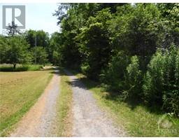 112 MITCHELL LANE, arnprior, Ontario