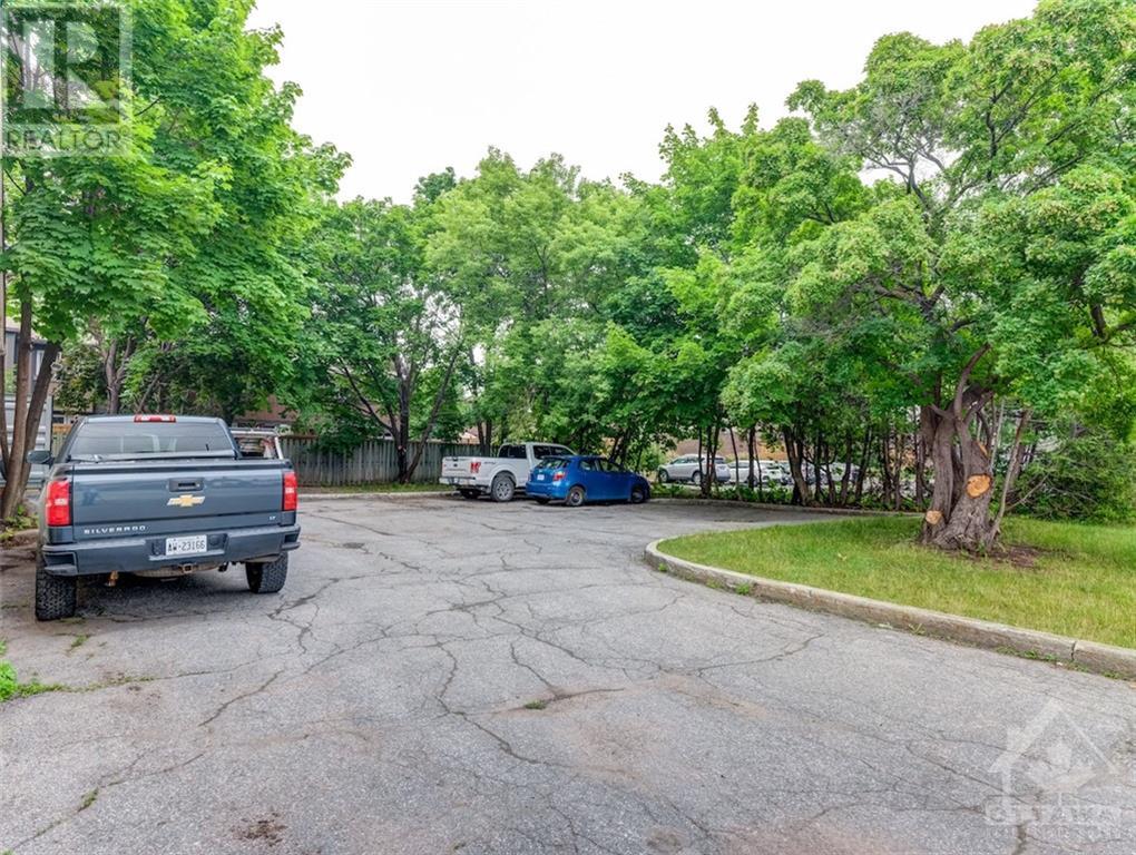 2087 Montreal Road, Ottawa, Ontario  K1J 6M6 - Photo 3 - 1346969