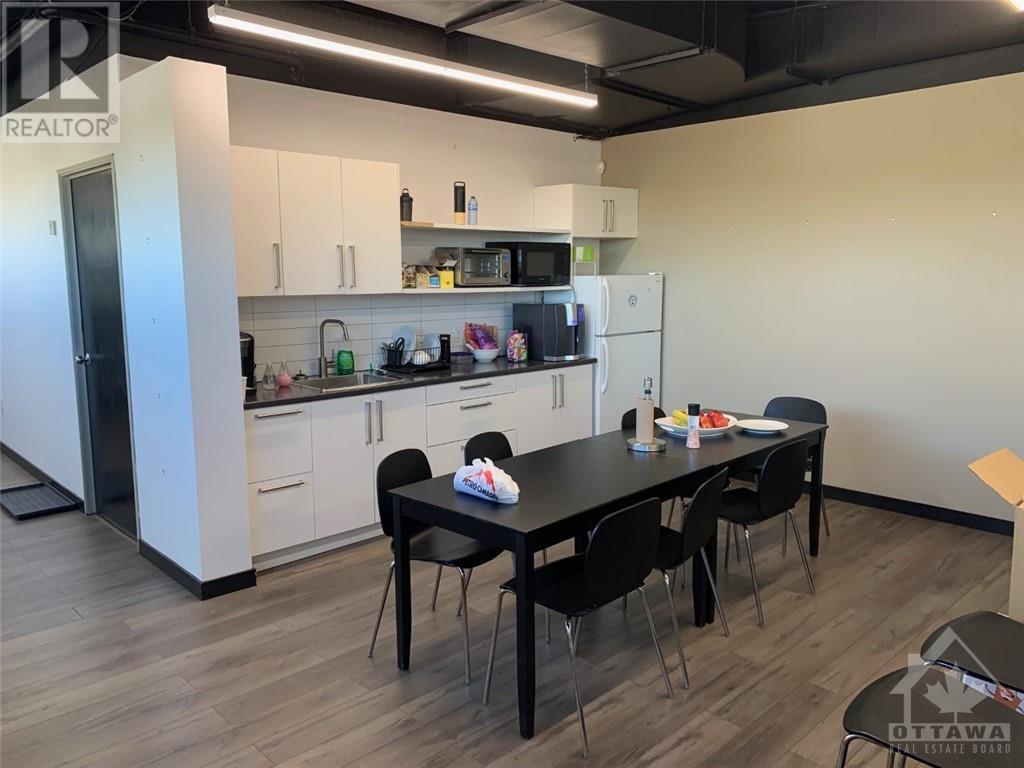 981 Wellington Street Unit#301, Ottawa, Ontario  K1Y 2Y1 - Photo 2 - 1349145