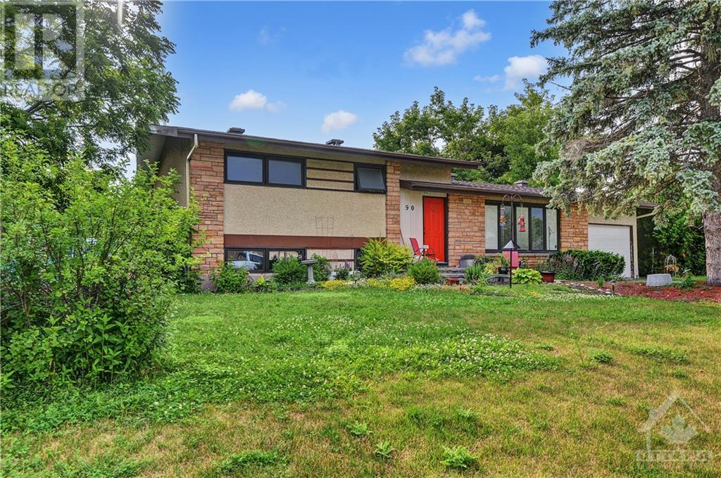 90 HILLIARD AVENUE, ottawa, Ontario