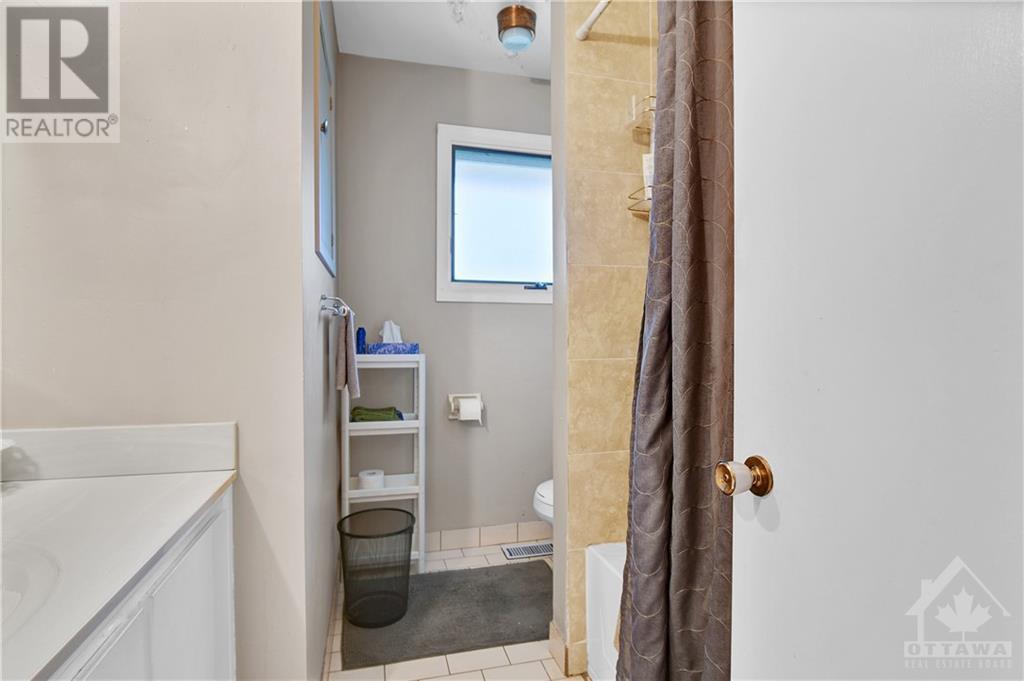 90 Hilliard Avenue, Ottawa, Ontario  K2E 6C2 - Photo 15 - 1351353