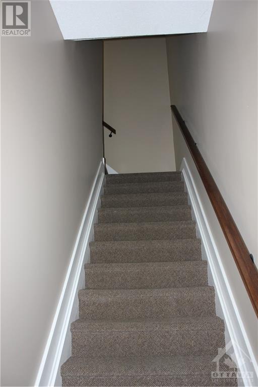 150 Corinth Private, Ottawa, Ontario  K2E 0A8 - Photo 3 - 1351360
