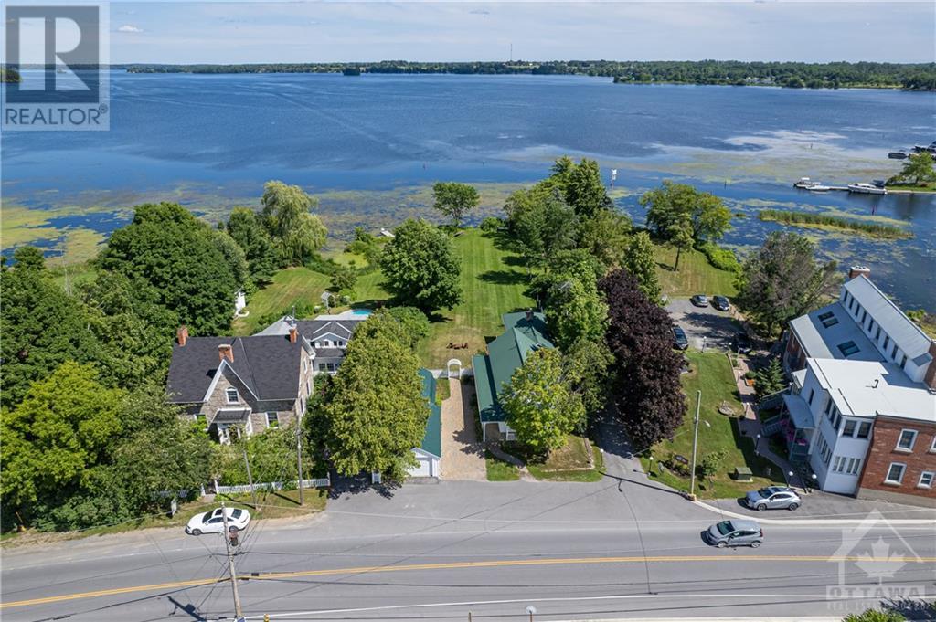 17 Main Street E, Westport, Ontario  K0G 1X0 - Photo 3 - 1351633