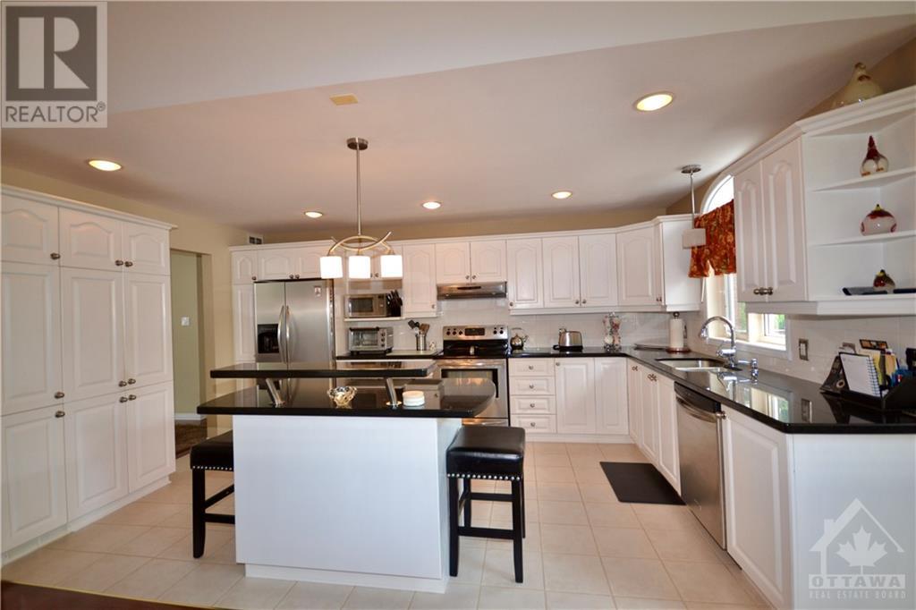 3410 Descotes Circle, Rockland, Ontario  K4K 1A9 - Photo 5 - 1351688