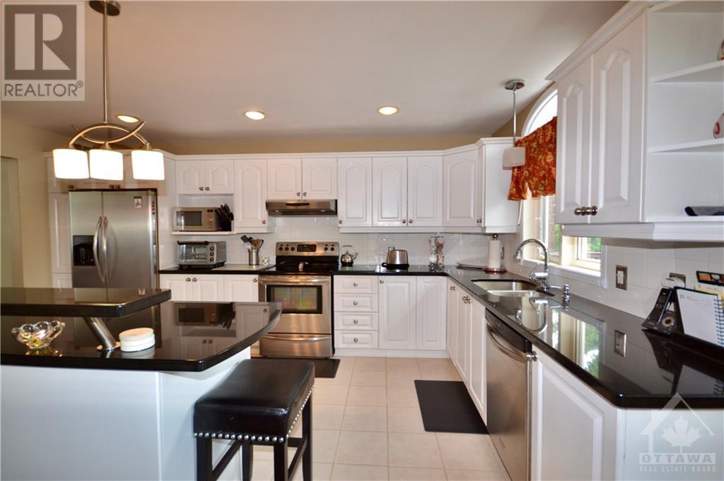 3410 Descotes Circle, Rockland, Ontario  K4K 1A9 - Photo 6 - 1351688