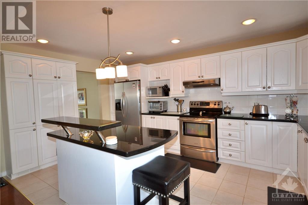 3410 Descotes Circle, Rockland, Ontario  K4K 1A9 - Photo 7 - 1351688