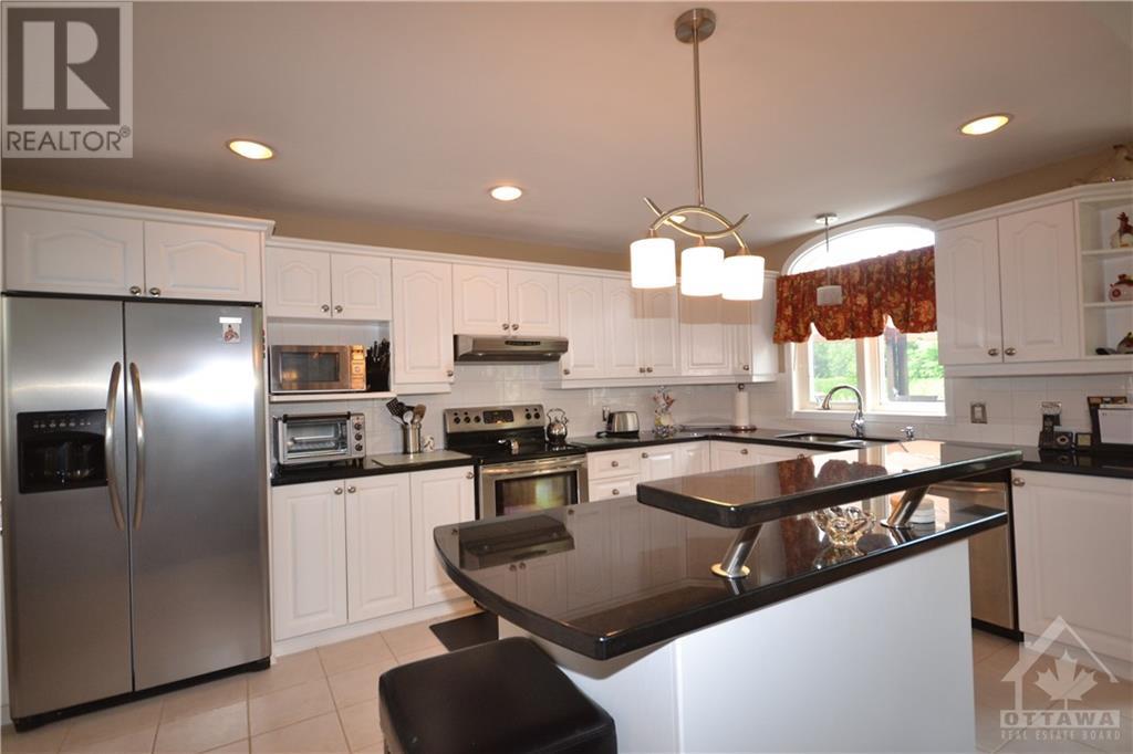 3410 Descotes Circle, Rockland, Ontario  K4K 1A9 - Photo 8 - 1351688