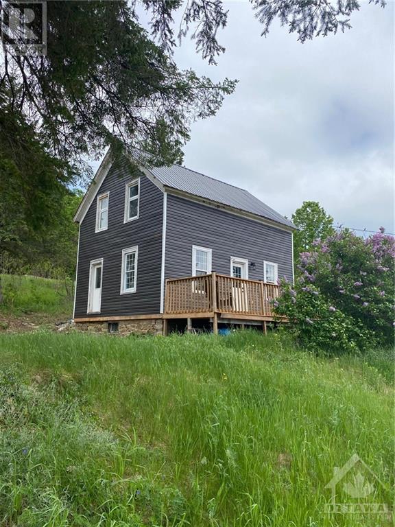 121 Iron City Road, Lanark, Ontario  K0G 1K0 - Photo 2 - 1352267