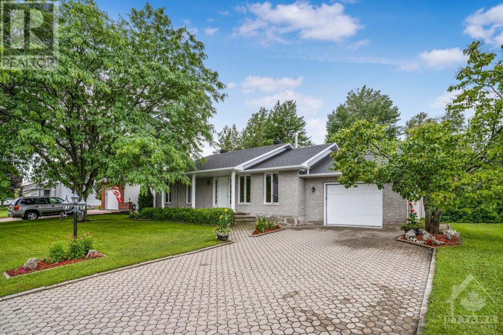 93 LALANDE CRESCENT, alfred, Ontario