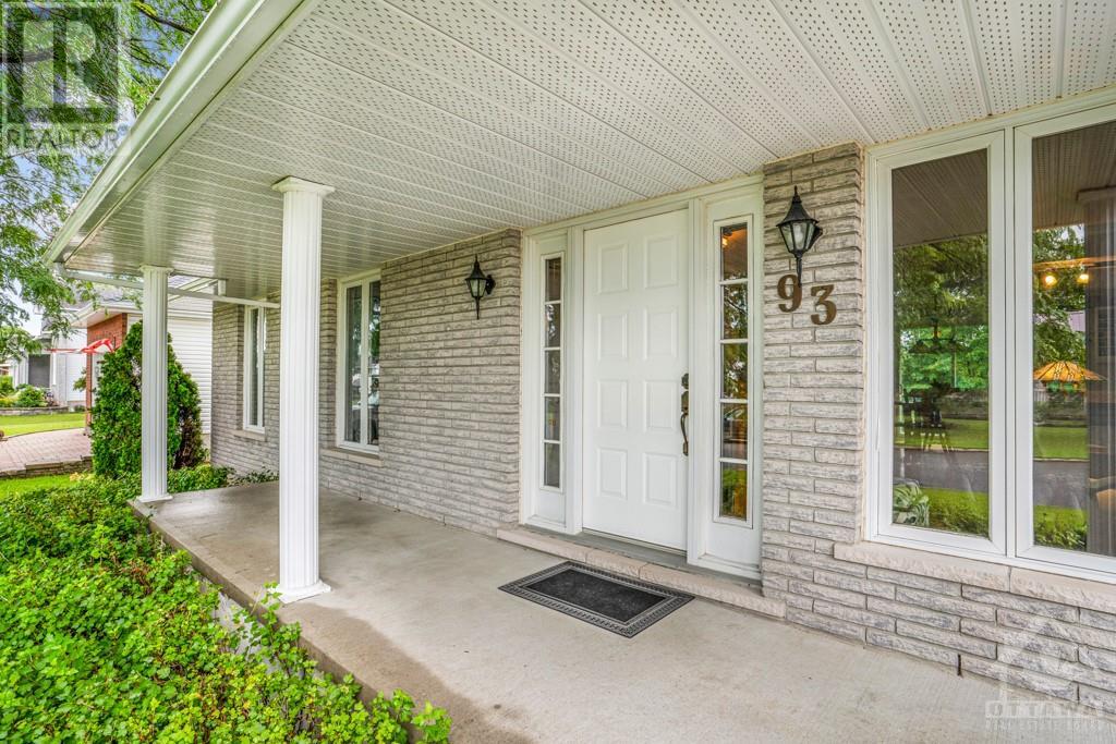 93 Lalande Crescent, Alfred, Ontario  K0B 1A0 - Photo 3 - 1351658