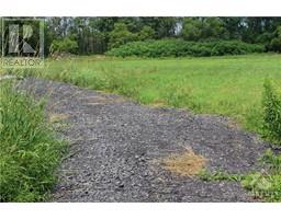 HAINSVILLE ROAD, brinston, Ontario