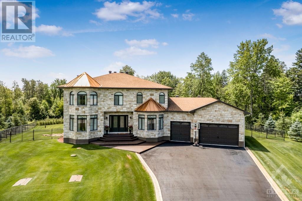 699 BALLYCASTLE CRESCENT, ottawa, Ontario