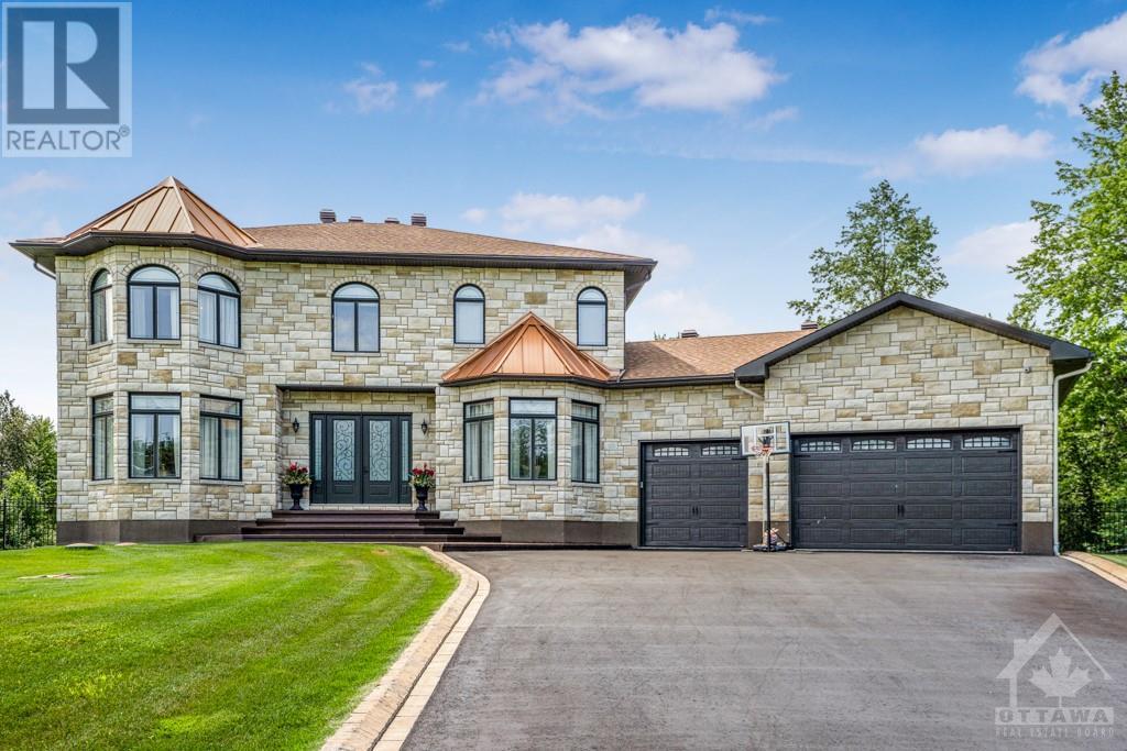 699 Ballycastle Crescent, Ottawa, Ontario  K1X 0A4 - Photo 2 - 1352136