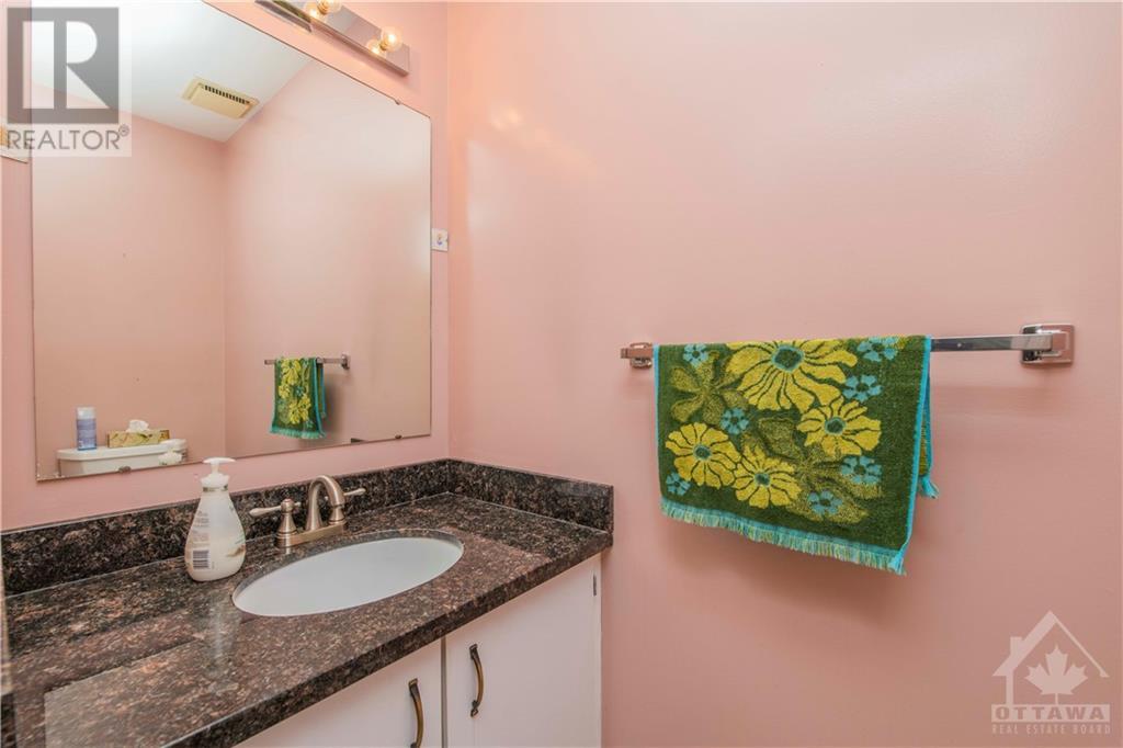 2 Sewell Way, Kanata, Ontario  K2L 2W5 - Photo 12 - 1352433