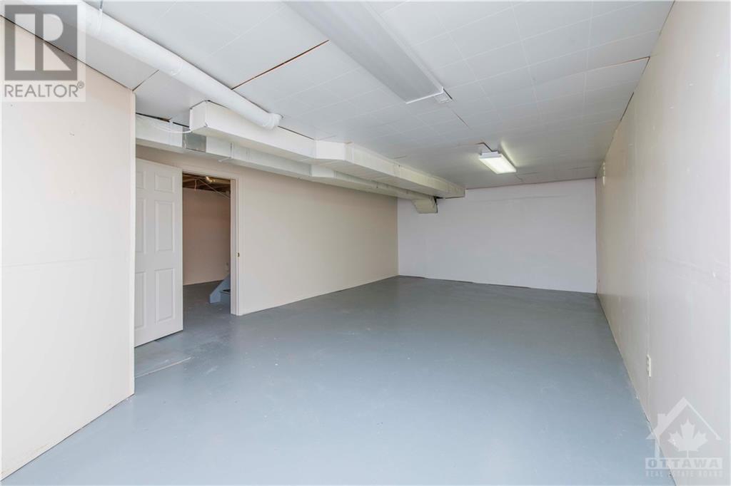 2 Sewell Way, Kanata, Ontario  K2L 2W5 - Photo 30 - 1352433