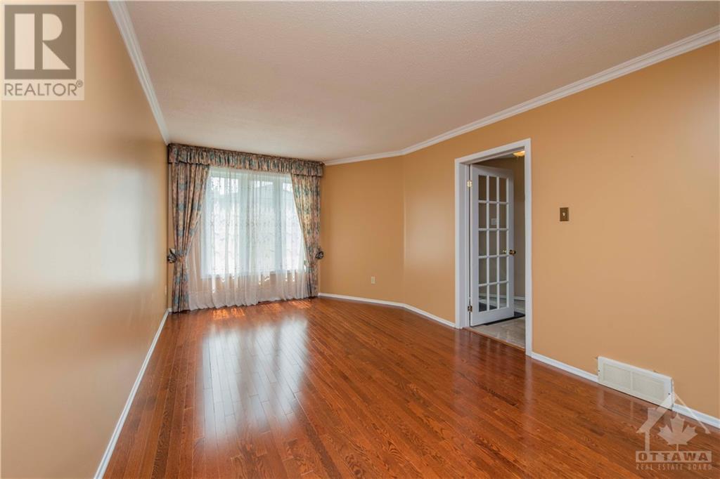 2 Sewell Way, Kanata, Ontario  K2L 2W5 - Photo 7 - 1352433