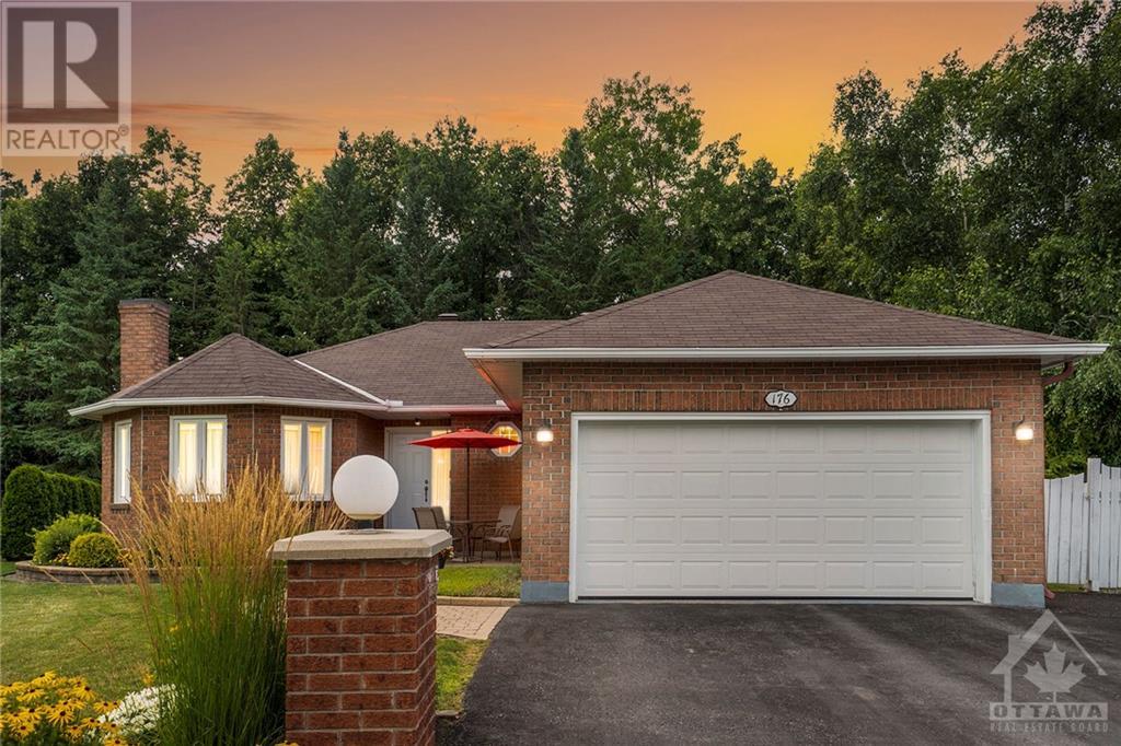 176 CHARLES STREET, arnprior, Ontario