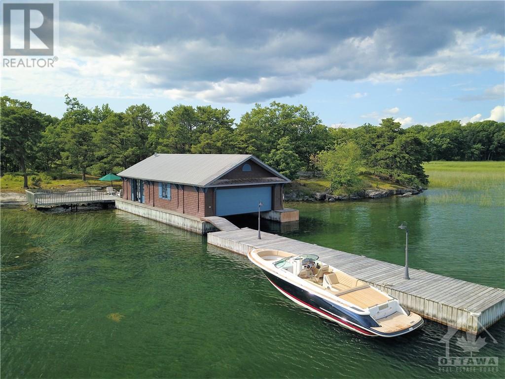115 E ISLAND, mallorytown, Ontario