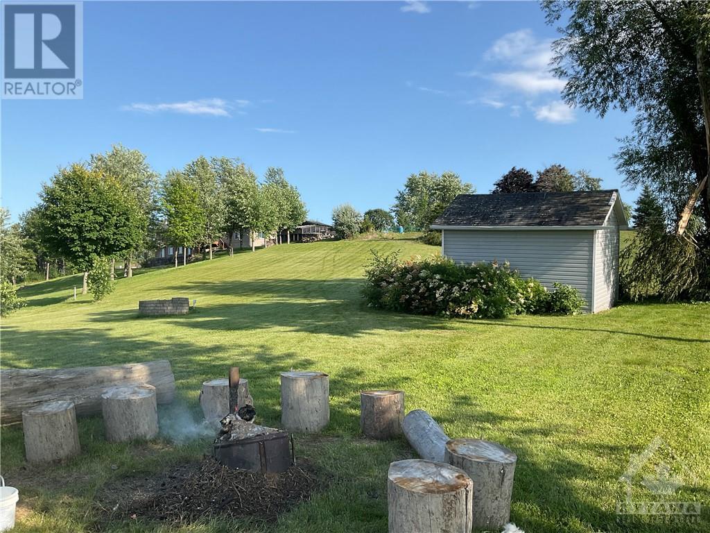 1755 Lajoie Street, Lefaivre, Ontario  K0B 1J0 - Photo 8 - 1352875