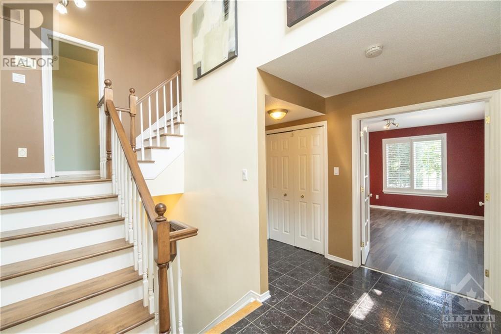 66 Macassa Circle, Ottawa, Ontario  K2T 1J8 - Photo 6 - 1352974
