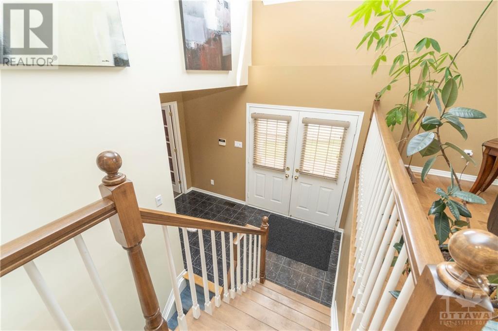 66 Macassa Circle, Ottawa, Ontario  K2T 1J8 - Photo 8 - 1352974