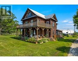 195 MONTGOMERY ROAD, lanark, Ontario