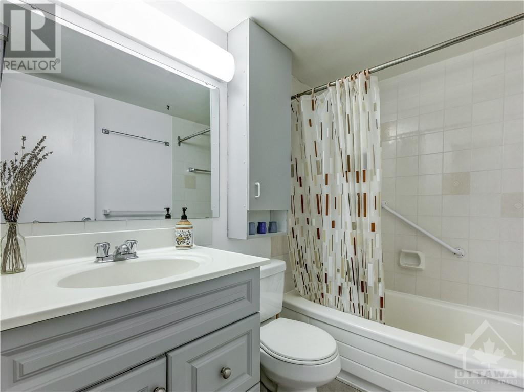 1380 Prince Of Wales Drive Unit#909, Ottawa, Ontario  K2C 3N5 - Photo 21 - 1353068