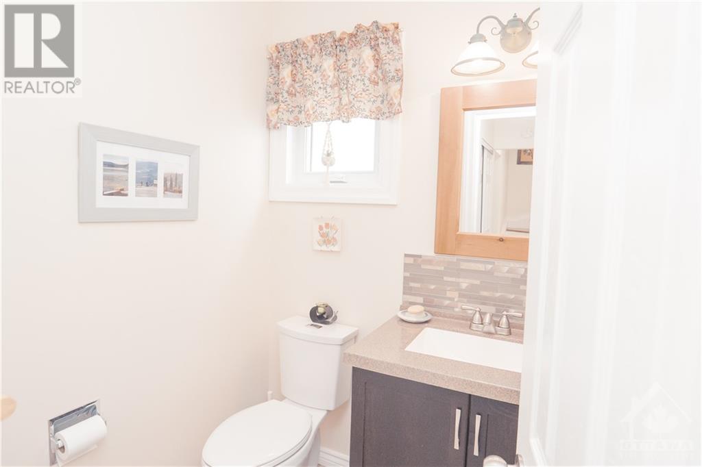 73 Mclennan Way, Ottawa, Ontario  K2L 2T3 - Photo 14 - 1353773