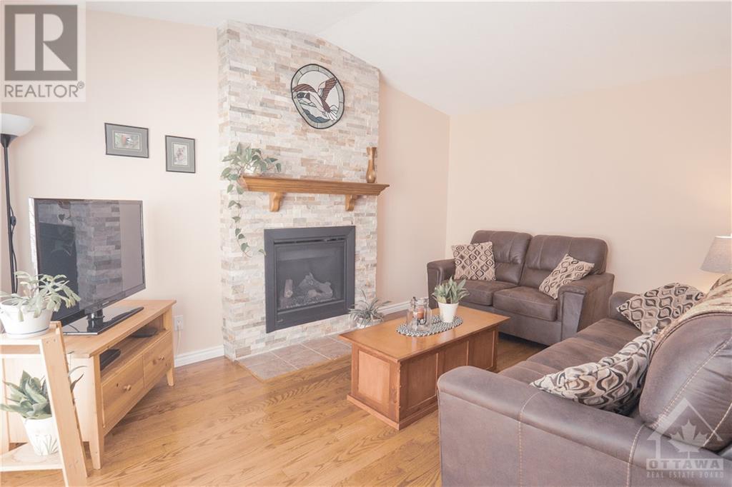 73 Mclennan Way, Ottawa, Ontario  K2L 2T3 - Photo 15 - 1353773