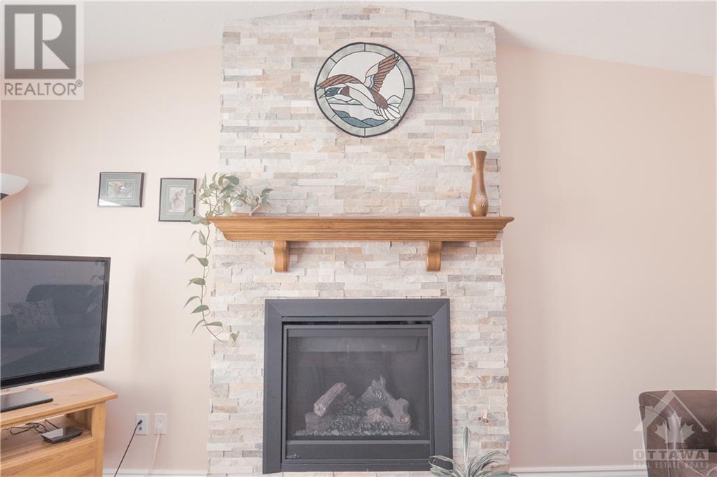 73 Mclennan Way, Ottawa, Ontario  K2L 2T3 - Photo 16 - 1353773
