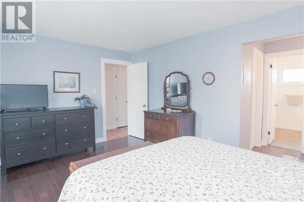 73 Mclennan Way, Ottawa, Ontario  K2L 2T3 - Photo 17 - 1353773