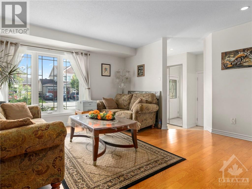 516 Paul Metivier Drive, Ottawa, Ontario  K2J 0H4 - Photo 3 - 1353869