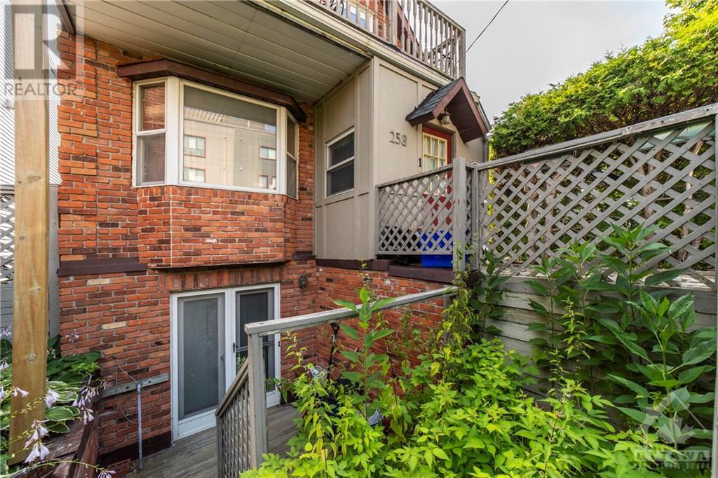 258 Russell Avenue, Ottawa, Ontario  K1N 7X5 - Photo 2 - 1353554