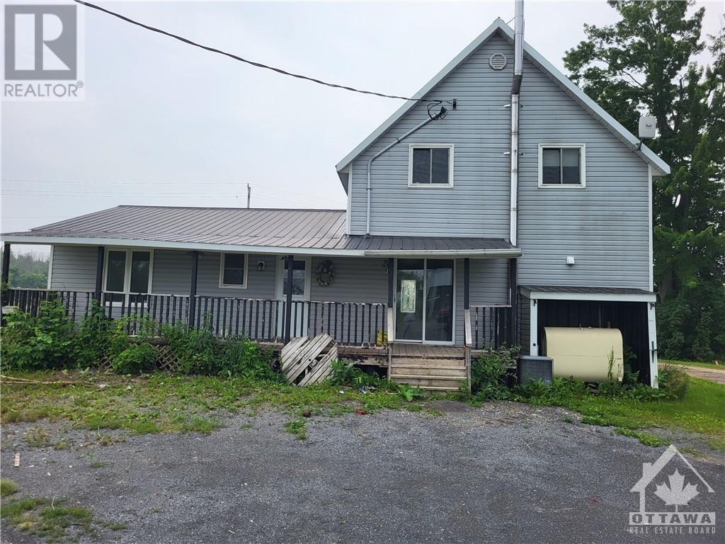 18561 COUNTY 43 ROAD, apple hill, Ontario