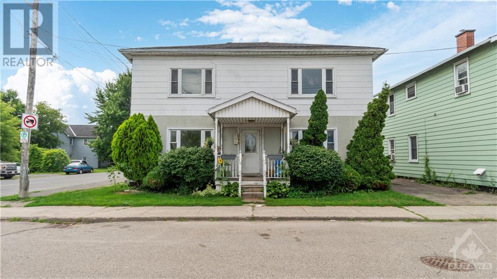 240 LEWIS STREET, cardinal, Ontario