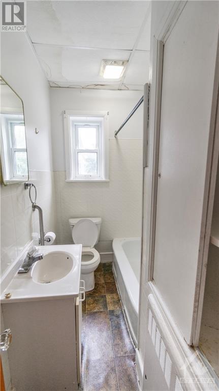240 Lewis Street, Cardinal, Ontario  K0E 1E0 - Photo 8 - 1354240