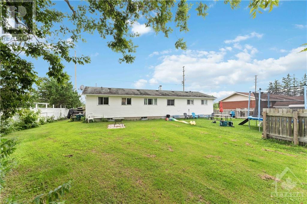2139 Mer Bleue Road, Ottawa, Ontario  K4A 3T9 - Photo 6 - 1353942