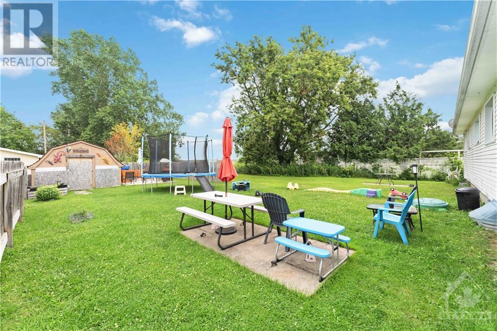 2139 Mer Bleue Road, Ottawa, Ontario  K4A 3T9 - Photo 8 - 1353942