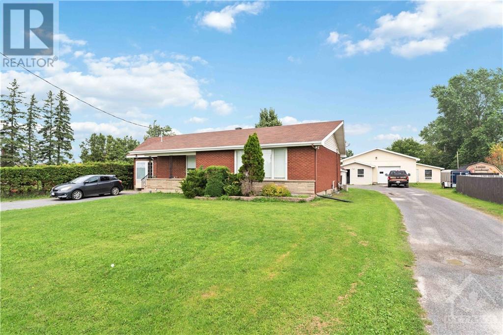 2133 Mer Bleue Road, Ottawa, Ontario  K4A 3T9 - Photo 3 - 1353938