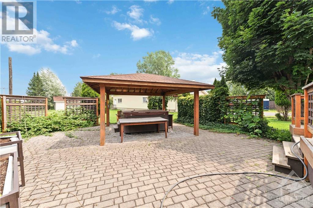 2133 Mer Bleue Road, Ottawa, Ontario  K4A 3T9 - Photo 10 - 1353876