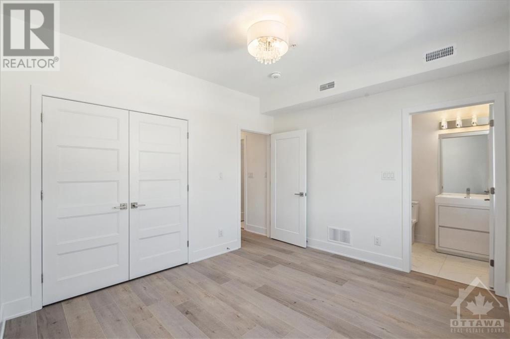 683 Melbourne Avenue, Ottawa, Ontario  K2A 1X4 - Photo 11 - 1354436