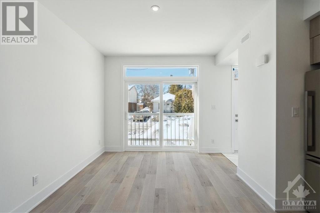 683 Melbourne Avenue, Ottawa, Ontario  K2A 1X4 - Photo 4 - 1354436