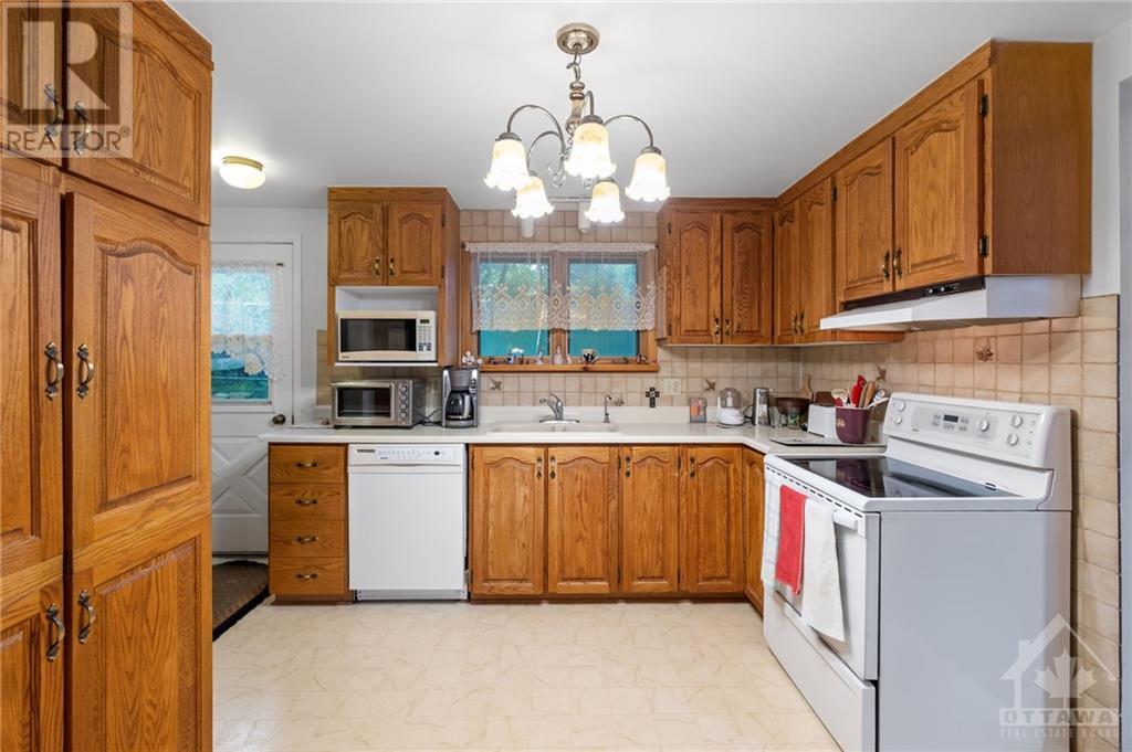 107 Cedar Way, Beckwith, Ontario  K7C 4L4 - Photo 6 - 1353168