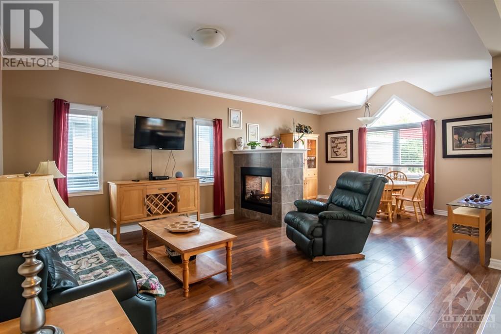 189 Des Pins Street, Russell, Ontario  K4R 0B9 - Photo 2 - 1354714