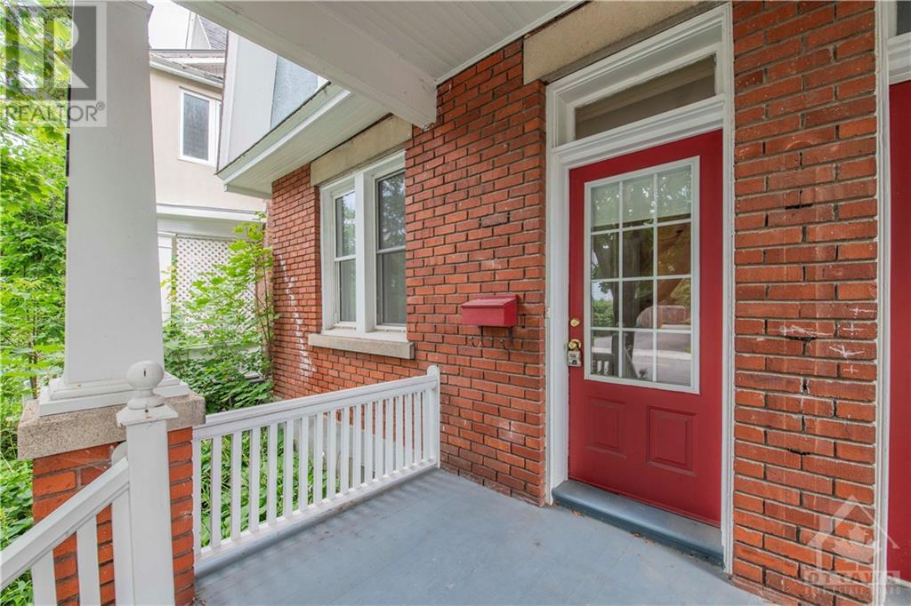 330 Mackay Street, Ottawa, Ontario  K1M 2C1 - Photo 3 - 1354760